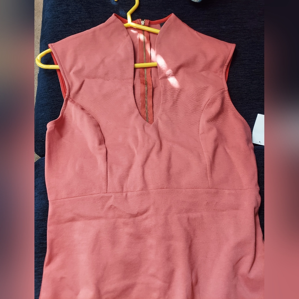 Dress - Picture 3 of 4